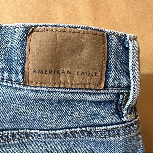 American Eagle | Highest Rise 90s Boyfriend Jeans Distressed Straight Leg Size 4 - Picture 13 of 13